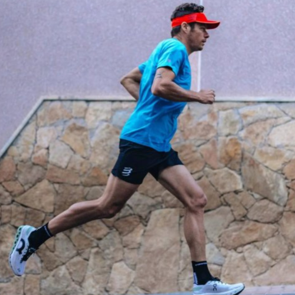 Visera de Running Ultralight Samba/Core Compressport - Imagen 5